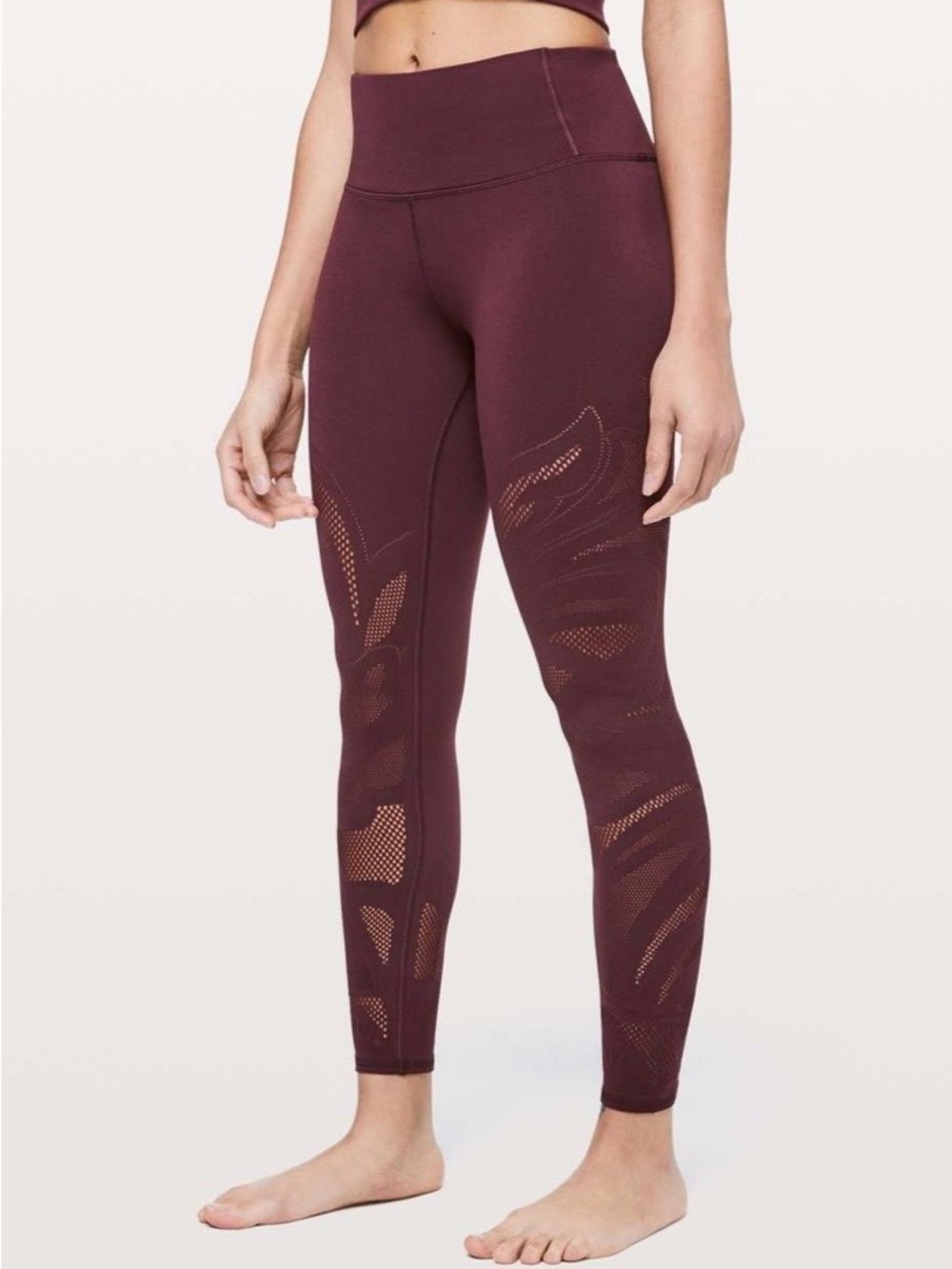 lululemon athletica Reveal Tight 26” Laser-Cut Leggings. Size S
